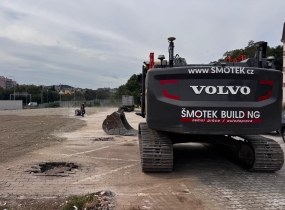 Demolice autosalonu AUTO ESA Karlovy vary