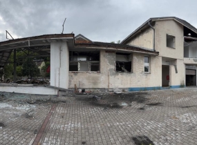 Demolice autosalonu AUTO ESA Karlovy vary